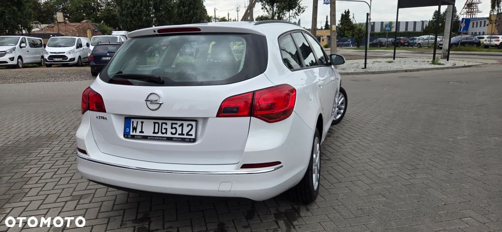 Opel Astra 1.6 Color Edition - 15