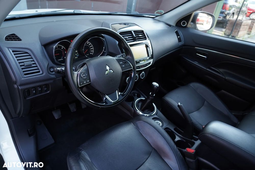 Mitsubishi ASX - 12