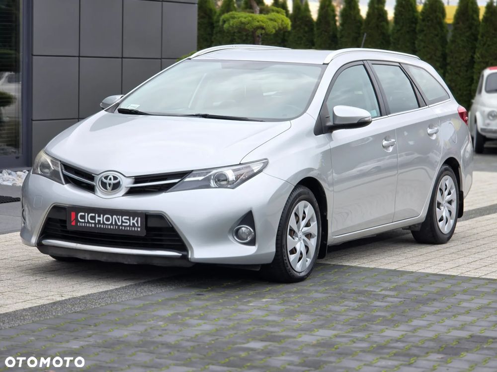 Toyota Auris 2.0 D-4D Prestige - 4