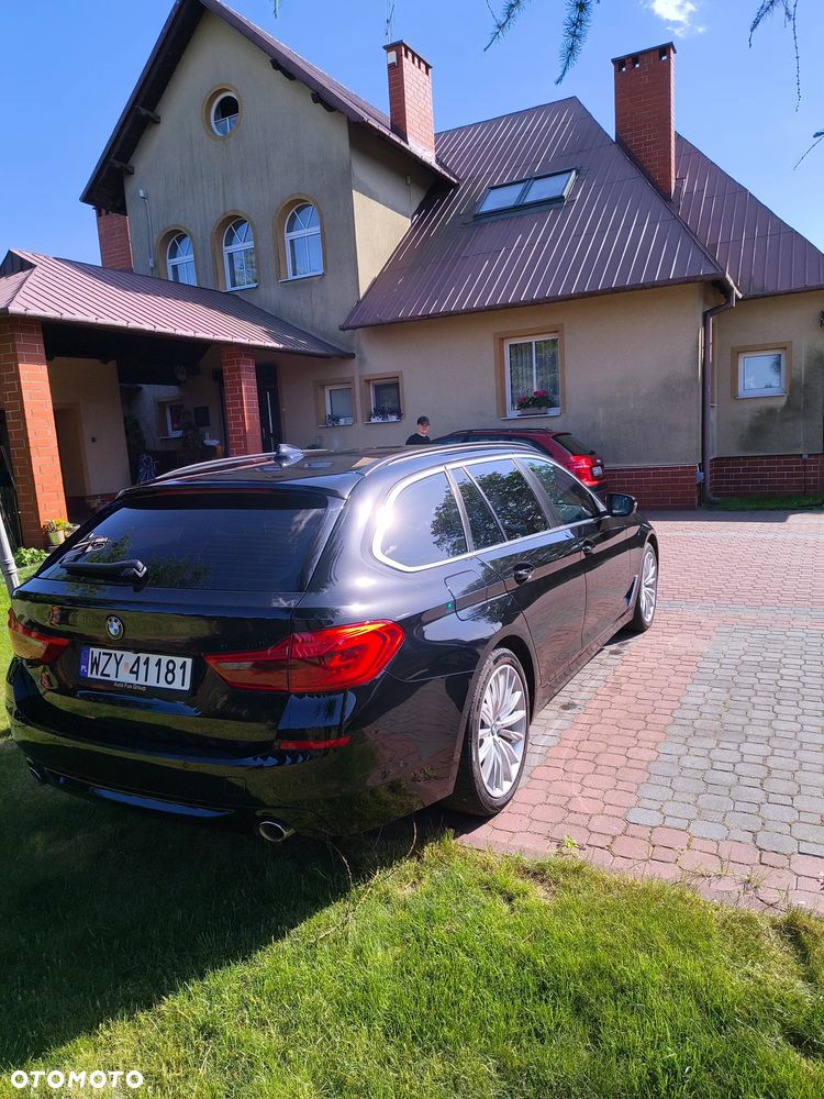 BMW Seria 5 520d xDrive - 11