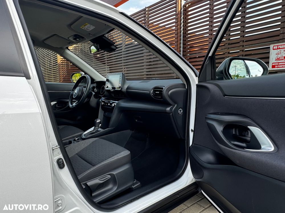 Toyota Yaris Cross 1.5 VVT-i AWD-i Elegant - 24