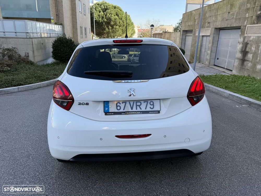 Peugeot 208 1.5 BlueHDi Signature - 7