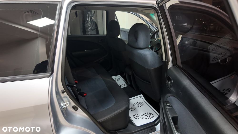 Mitsubishi Outlander 2.0 Comfort - 32