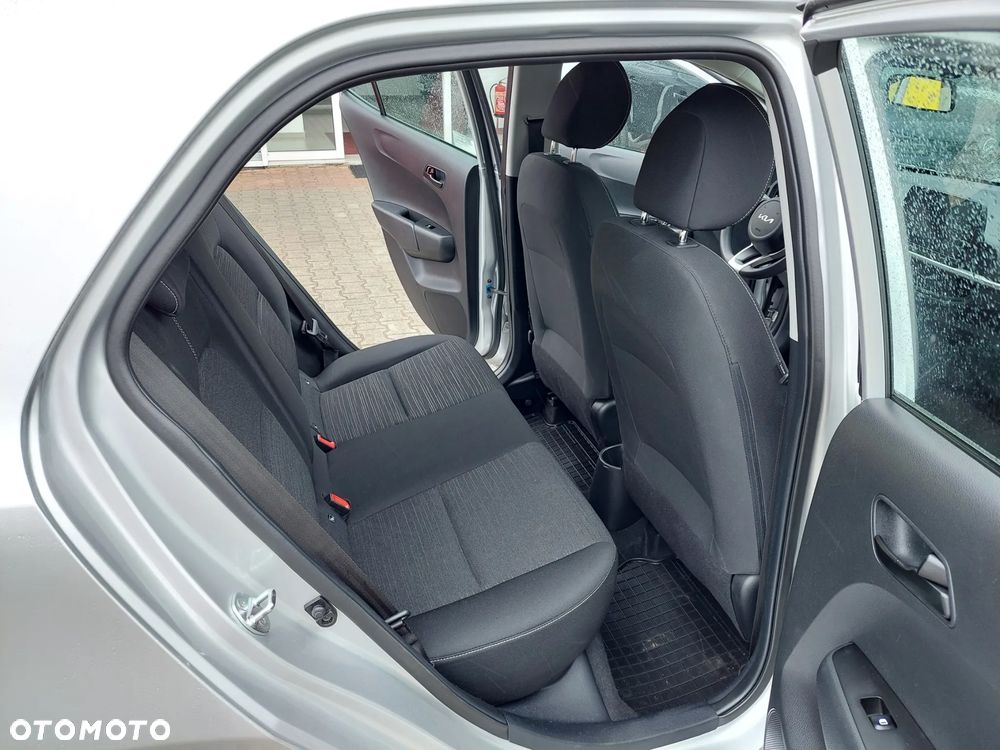 Kia Picanto 1.0 L - 24
