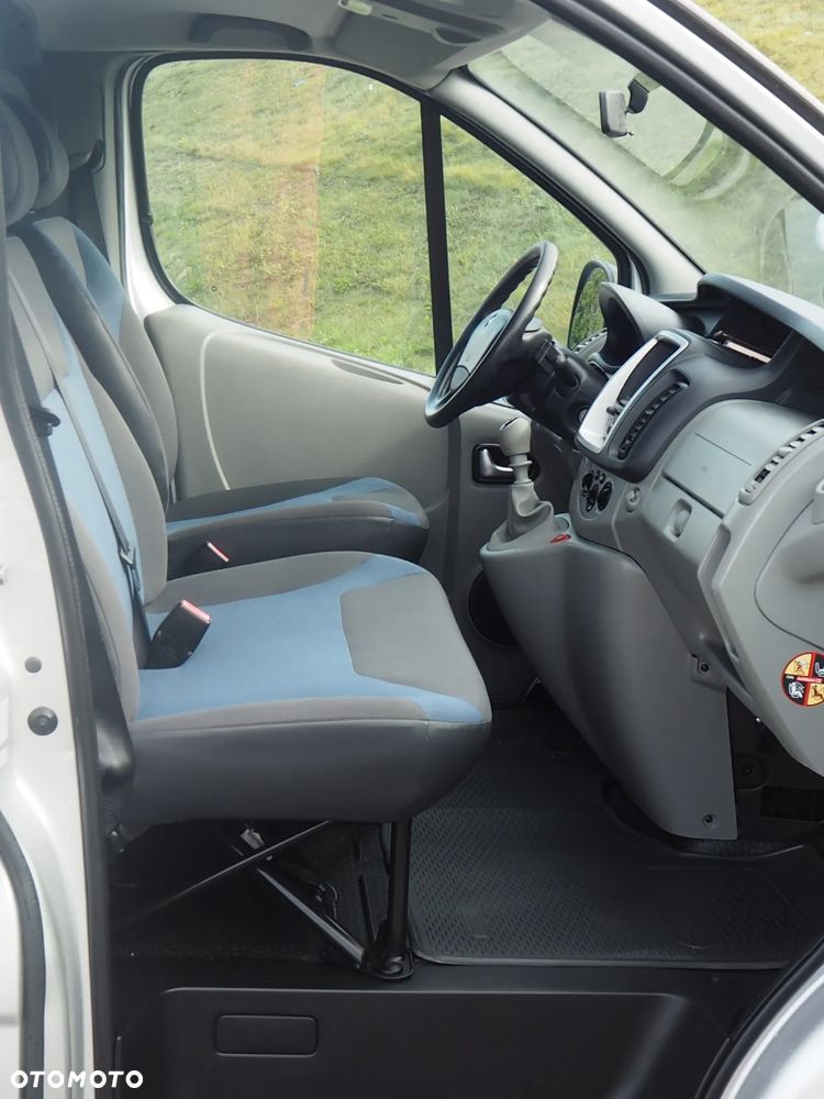 Renault Trafic 2.0 dCi 115 Passenger L2H1 Expression - 14