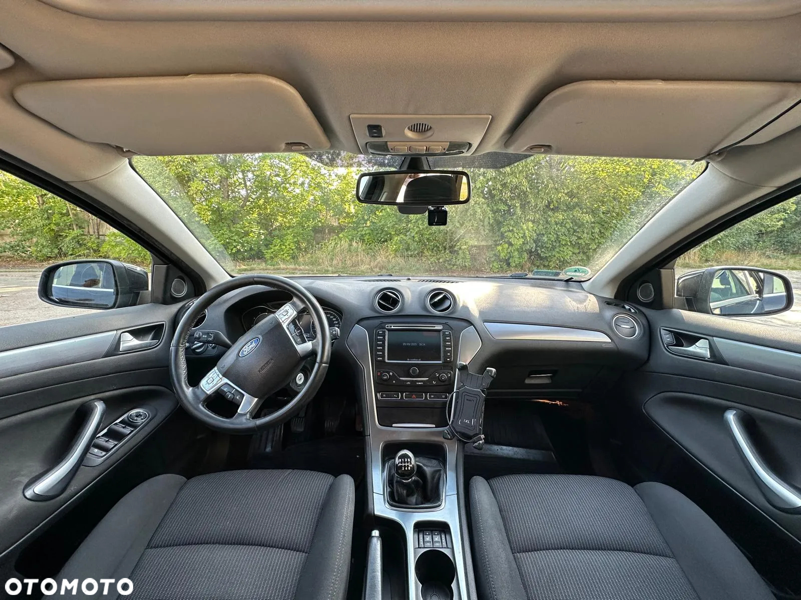 Ford Mondeo - 17