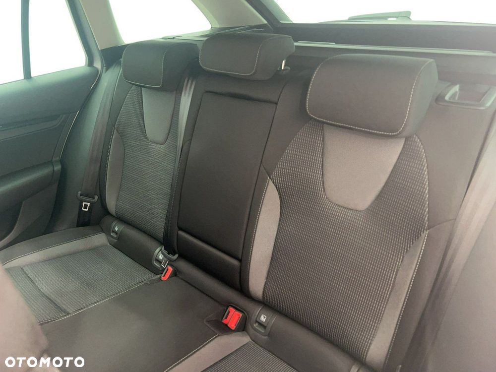 Skoda Octavia 2.0 TDI Ambition DSG - 12
