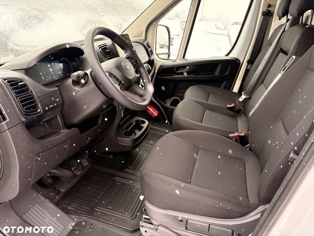 Toyota Proace MAX - 10