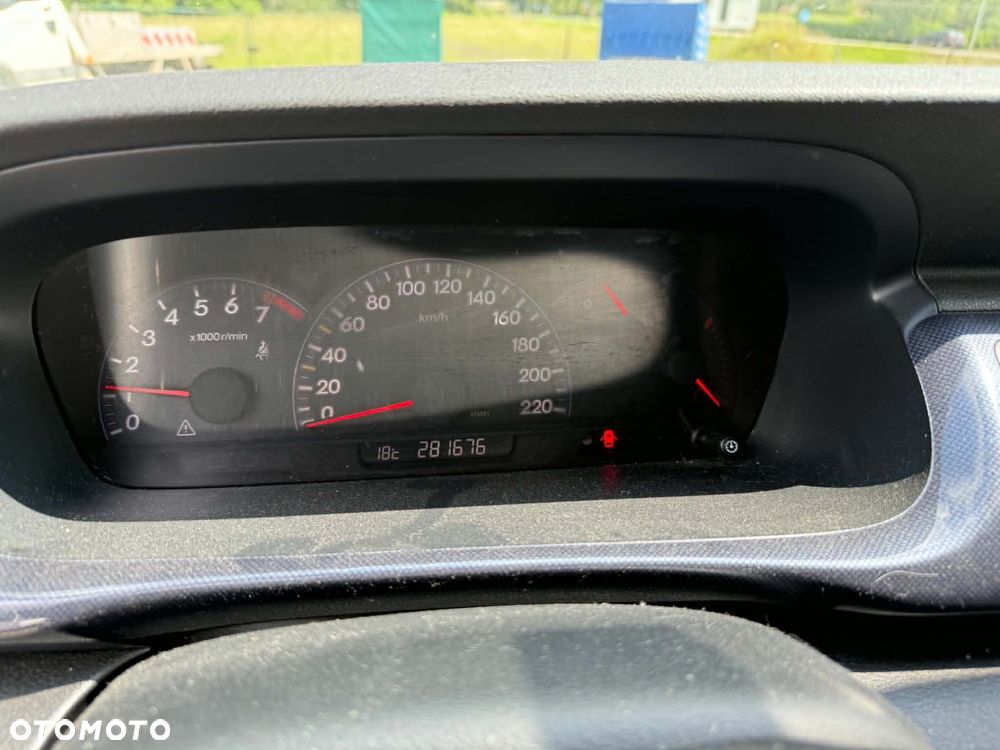 Honda FR-V - 8