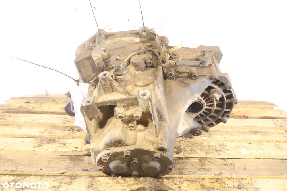 SKRZYNIA BIEGÓW 5 BIEGOWA DODGE CALIBER 1.8 BJ960932 - 2