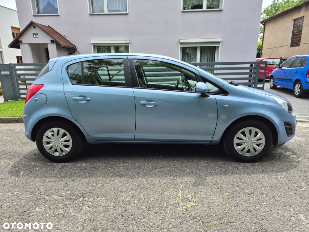 Opel Corsa 1.2 16V Energy - 4