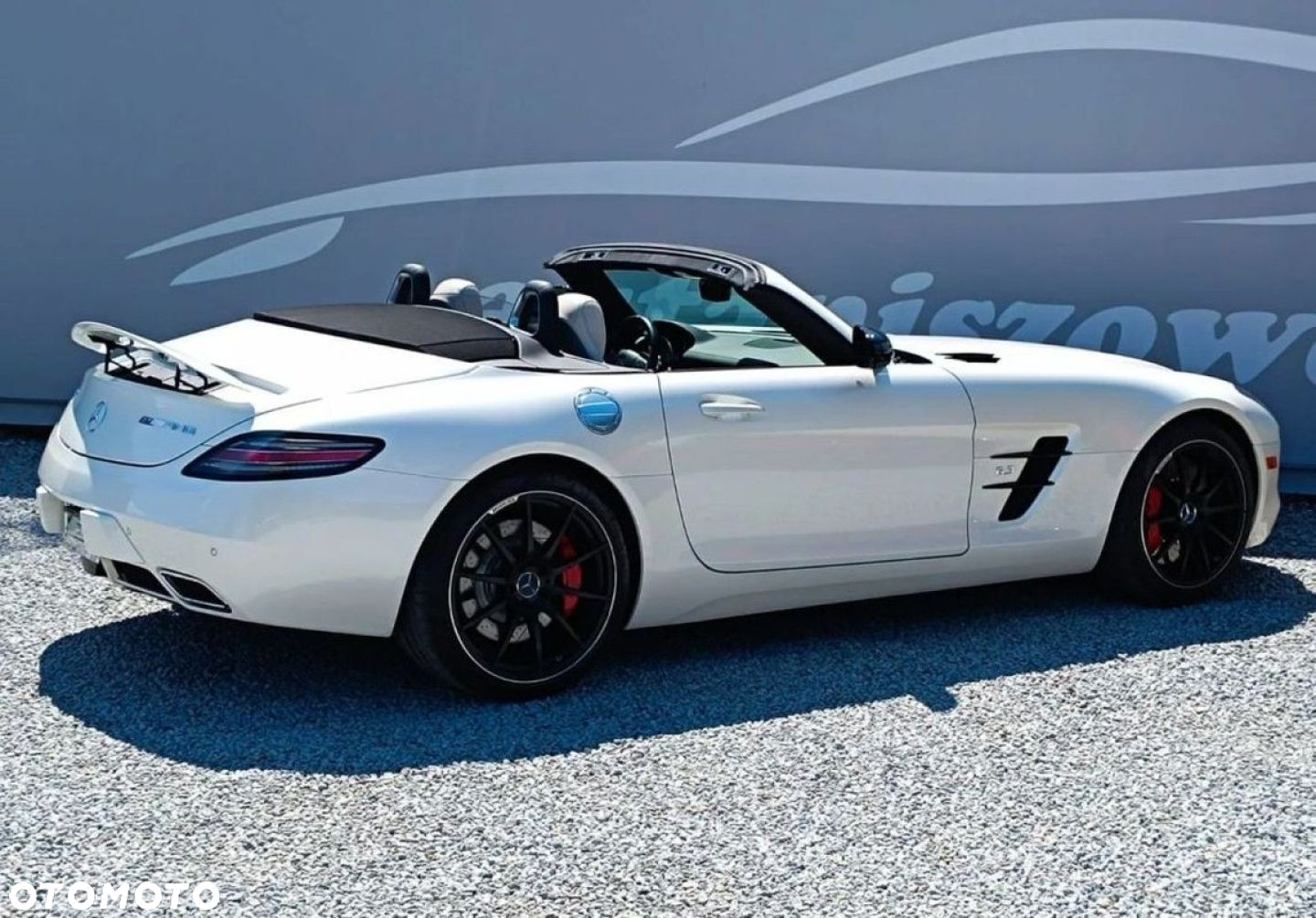 Mercedes-Benz SLS AMG GT - 16
