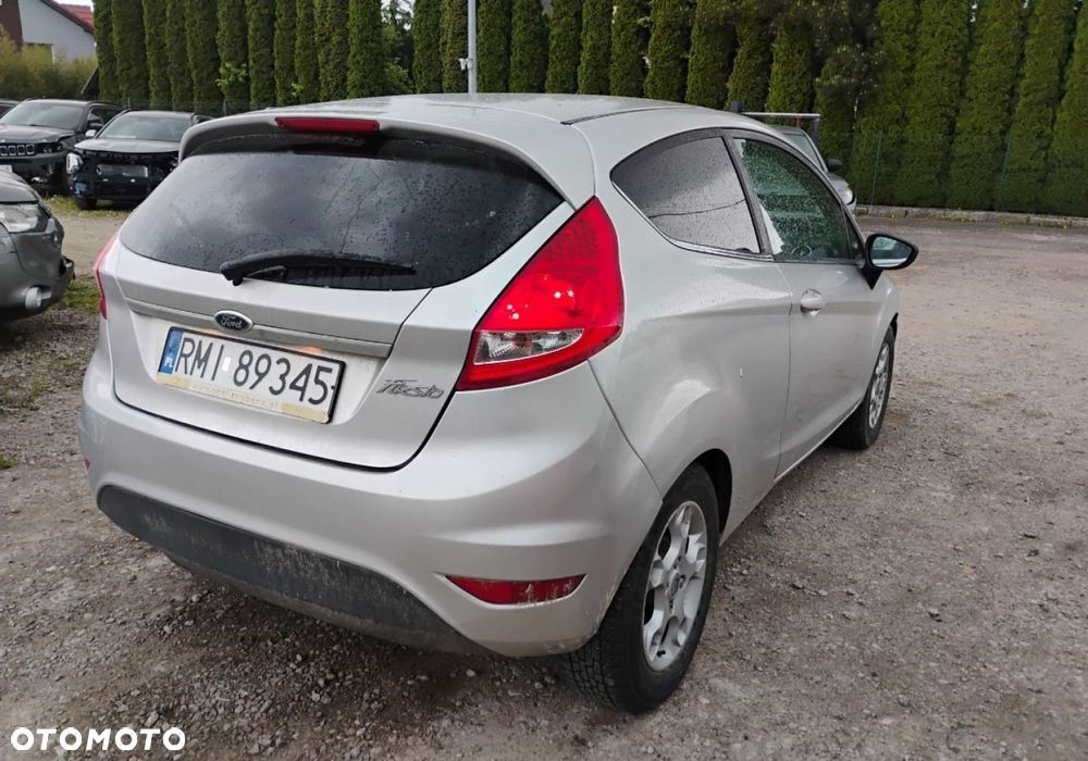 Ford Fiesta - 5