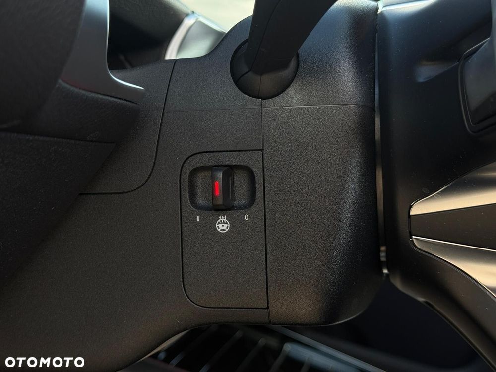 Mercedes-Benz GLB 200 AMG Line 7G-DCT - 17