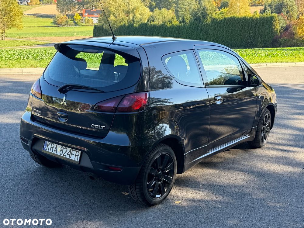 Mitsubishi Colt - 5