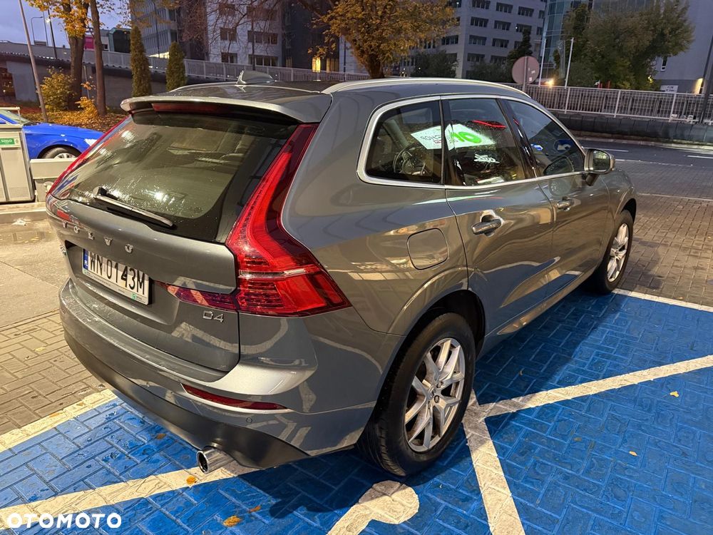 Volvo XC 60 D4 Momentum Pro - 26