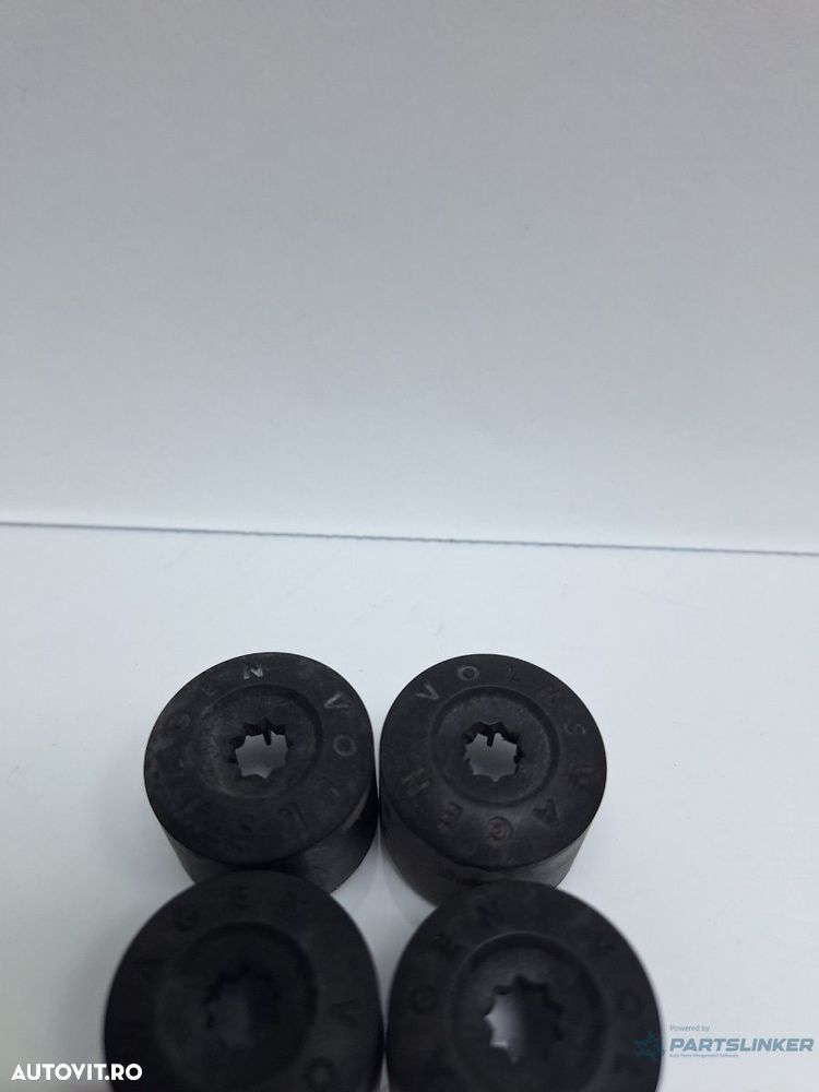 Capace prezoane antifurt roti VOLKSWAGEN GOLF VI 5K1_ 2011 TDi BlueMotion CAYC 77KW|105HP 2011 - 2