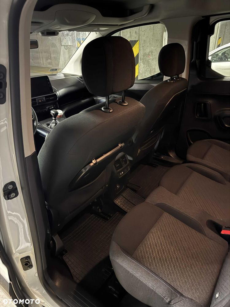 Peugeot Rifter - 8