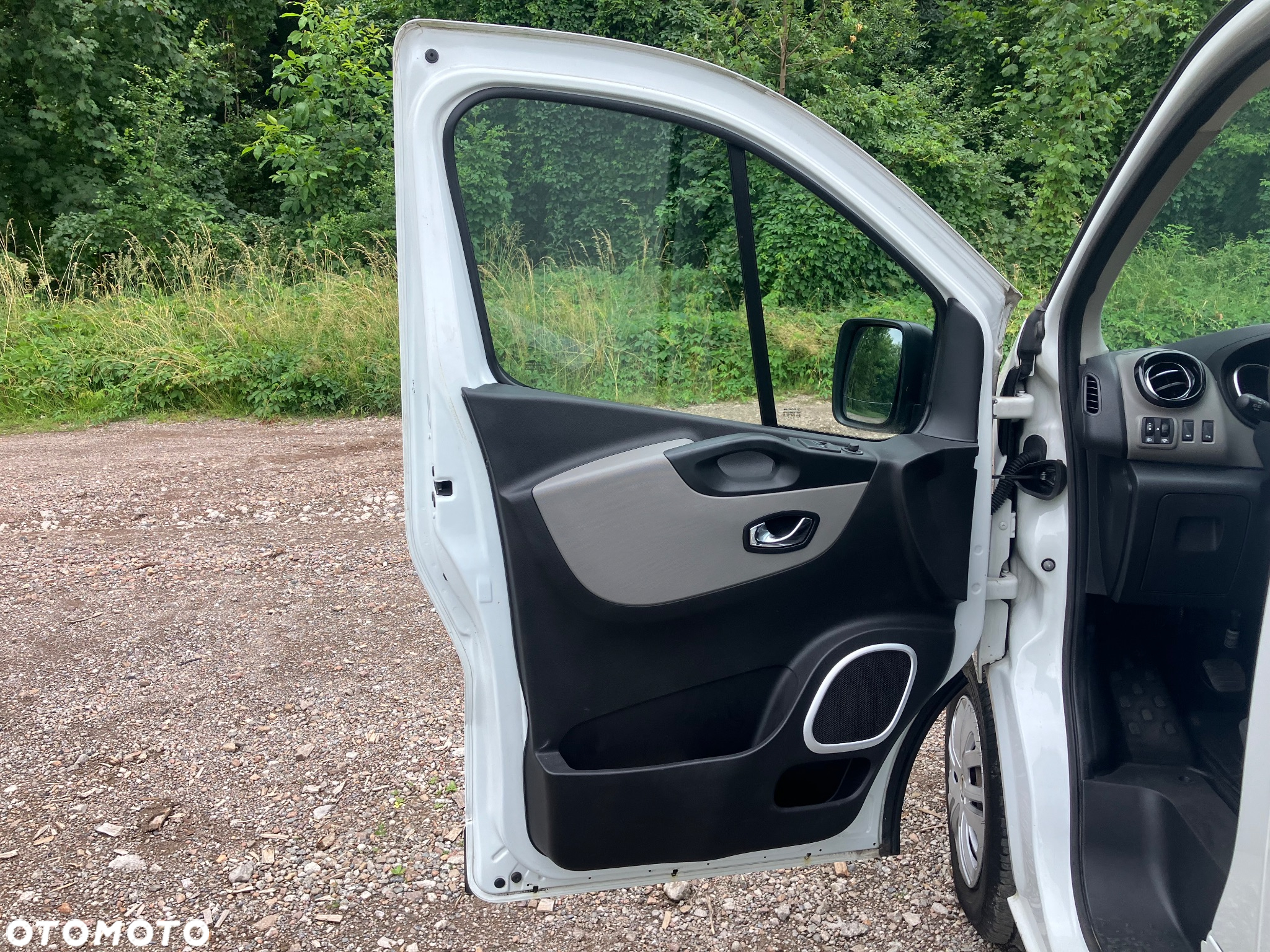 Renault Trafic Long - 16