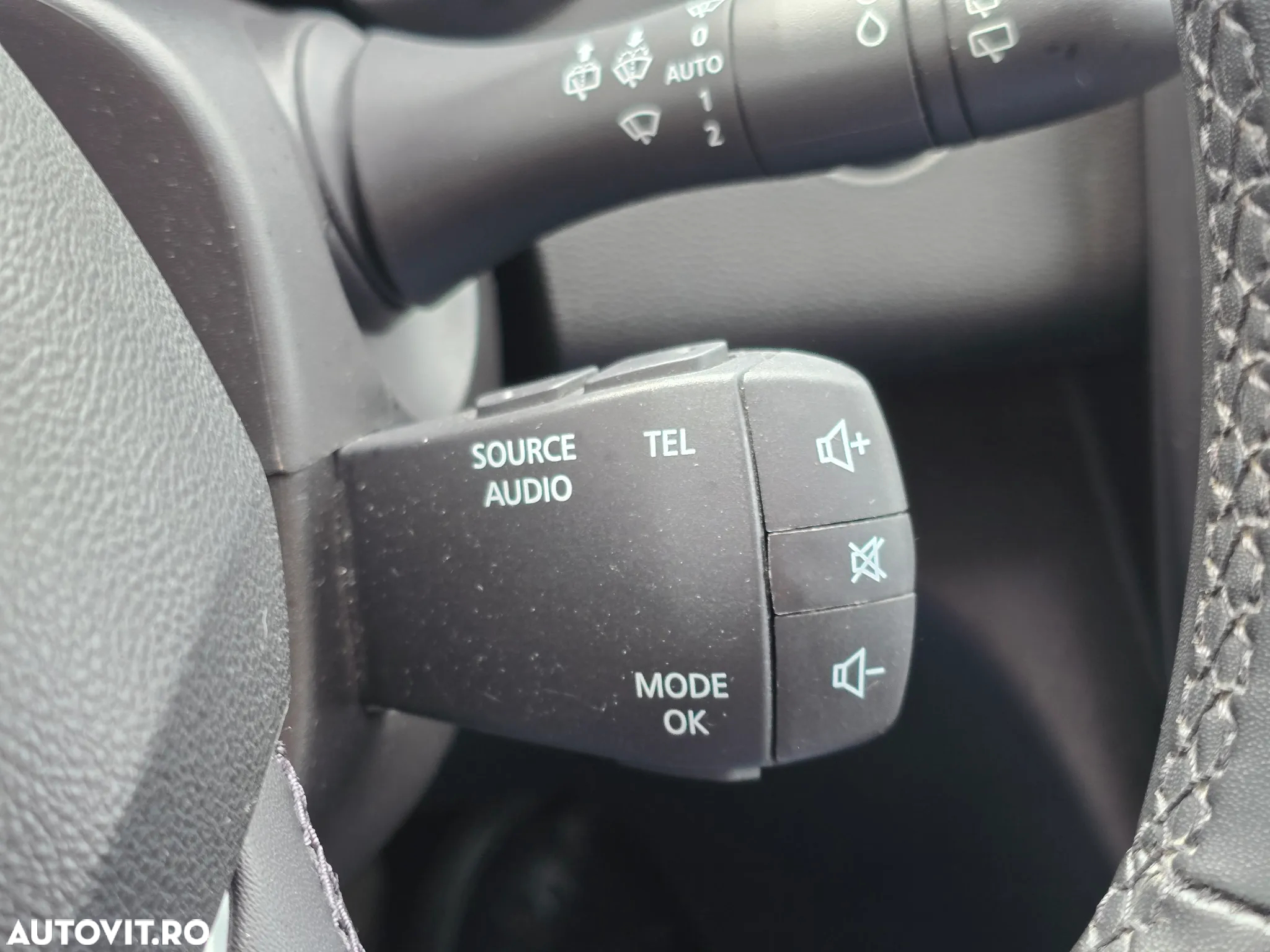 Renault Scenic BLUE dCi 120 LIMITED - 20