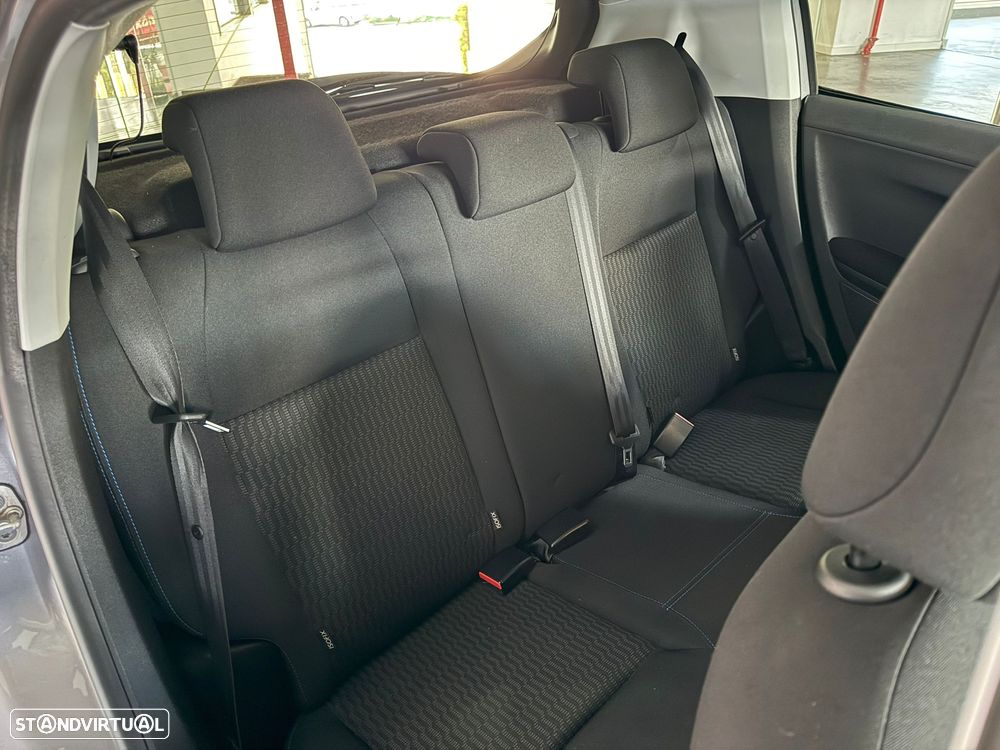 Peugeot 208 1.5 BlueHDi Signature - 14