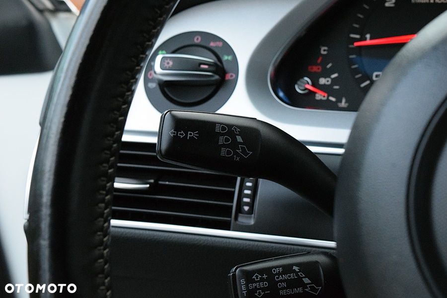 Audi A6 Avant 2.7 TDI DPF quattro tiptronic - 33