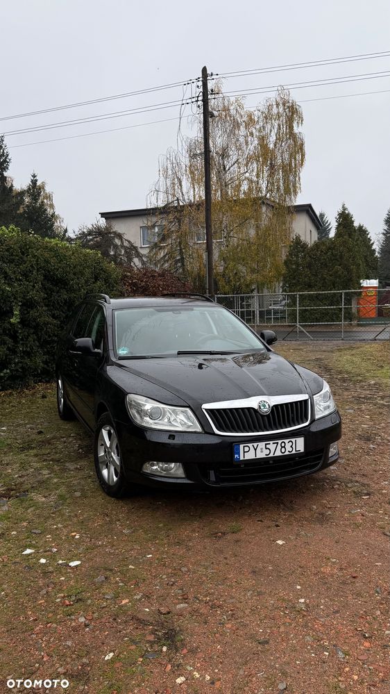 Skoda Octavia 1.4 TSI DSG FAMILY - 8
