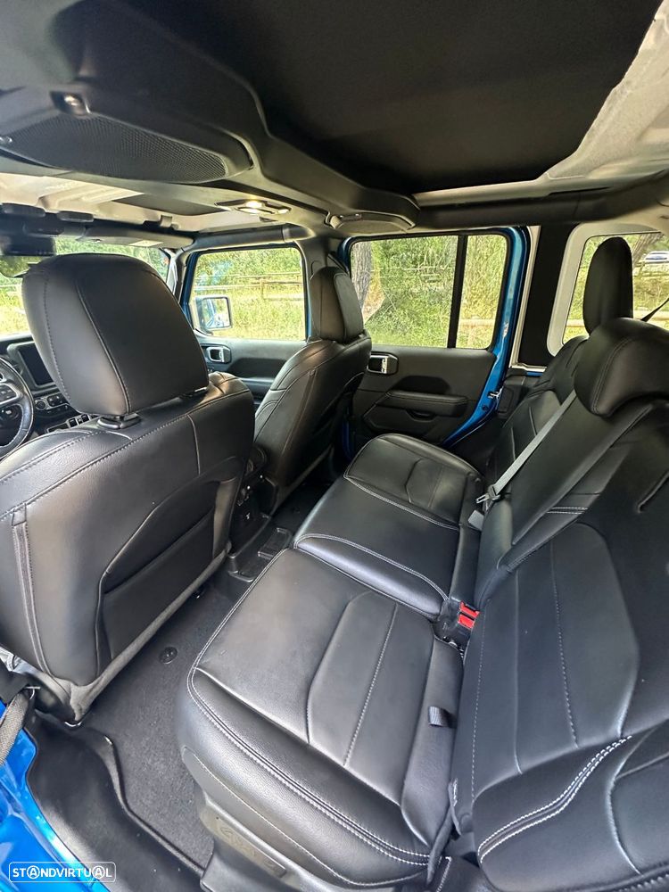 Jeep Wrangler - 14