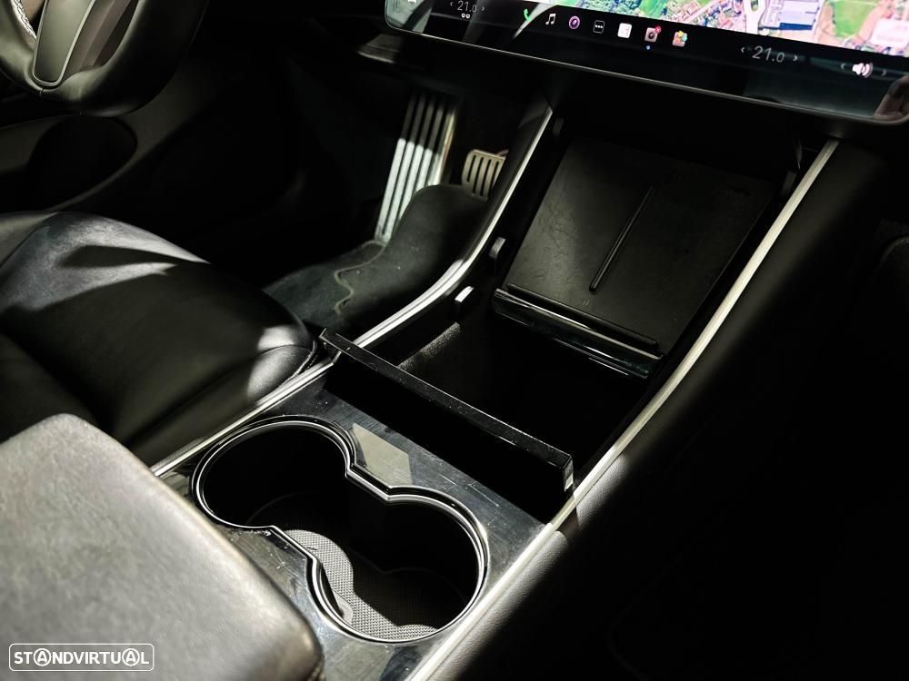 Tesla Model 3 Performance Dual Motor AWD - 33