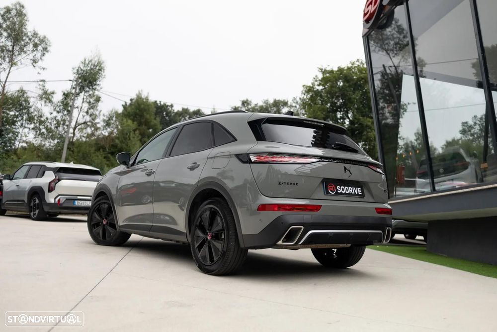 DS DS7 Crossback E-Tense Performance Line EAT8 - 7
