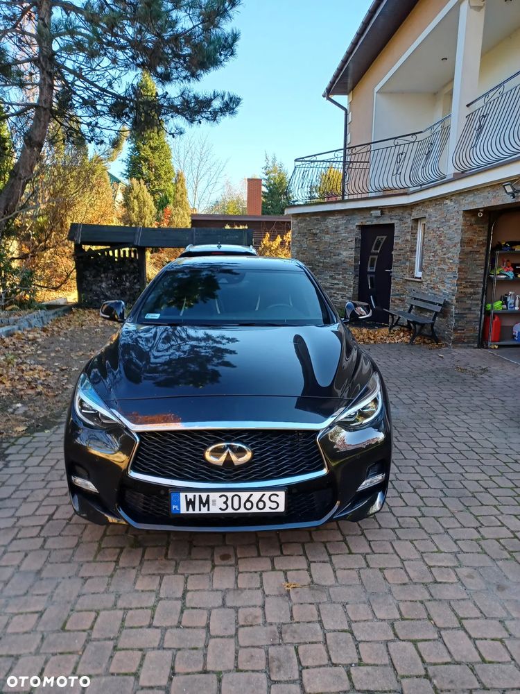 Infiniti Q30 2.0t Sport City Black AWD 7DCT - 6