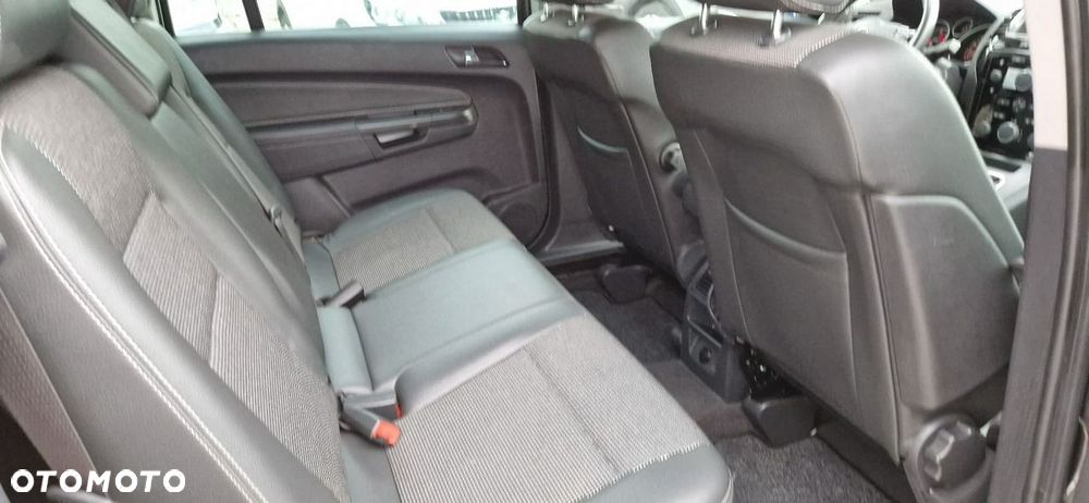 Opel Zafira - 38