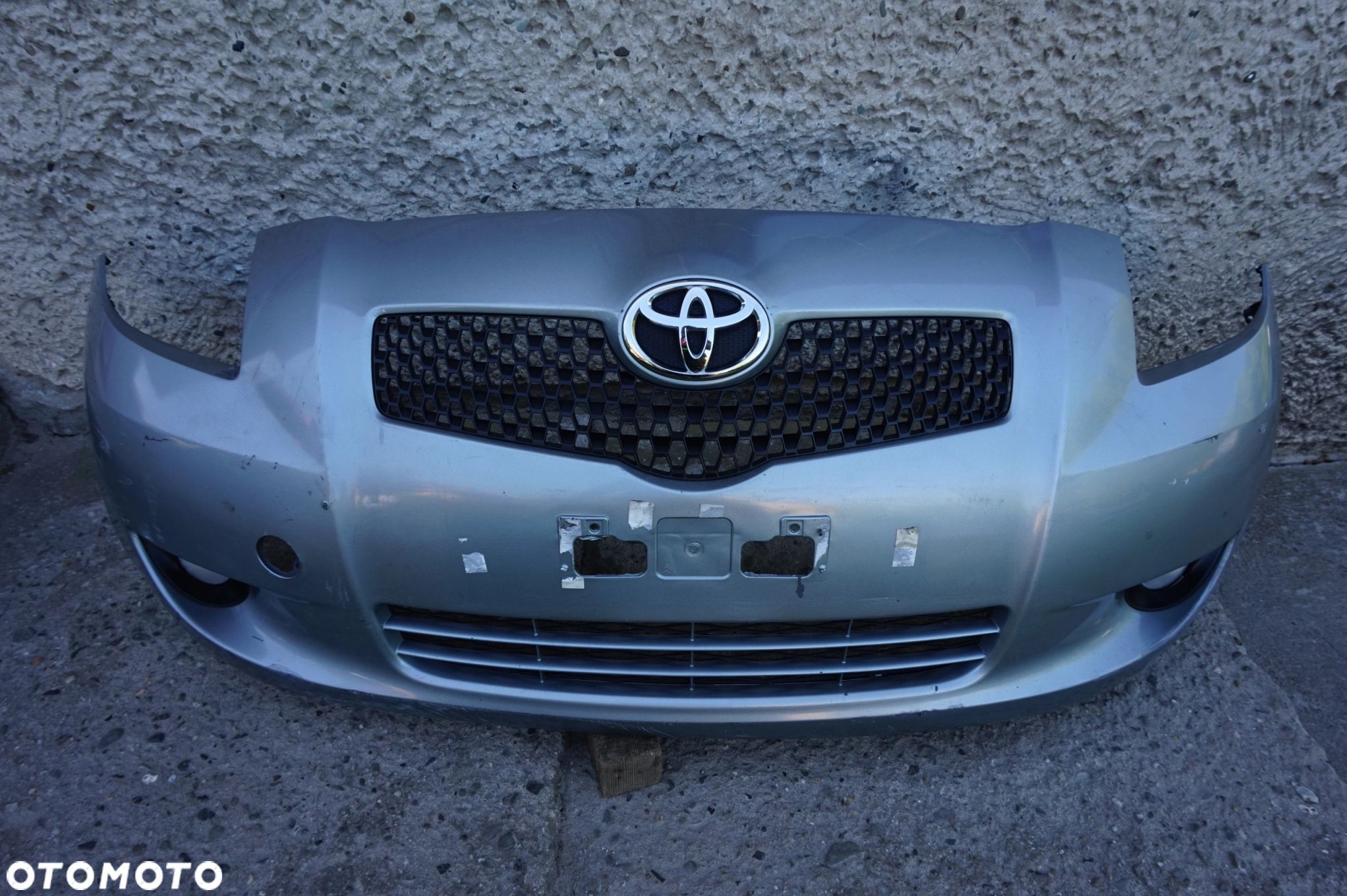 ZDERZAK PRZÓD PRZEDNI TOYOTA YARIS II 05/09r - 1