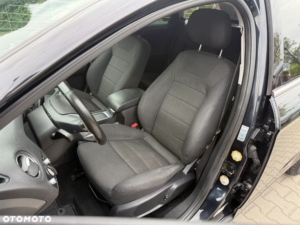 Ford Mondeo - 29