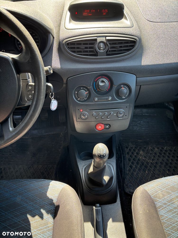 Renault Clio 1.5 dCi Expression - 7