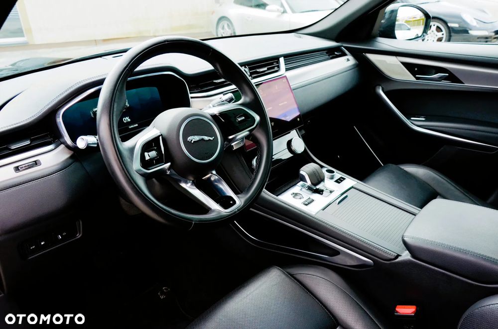 Jaguar F-Pace 2.0 P400e PHEV AWD R-Dynamic HSE - 14
