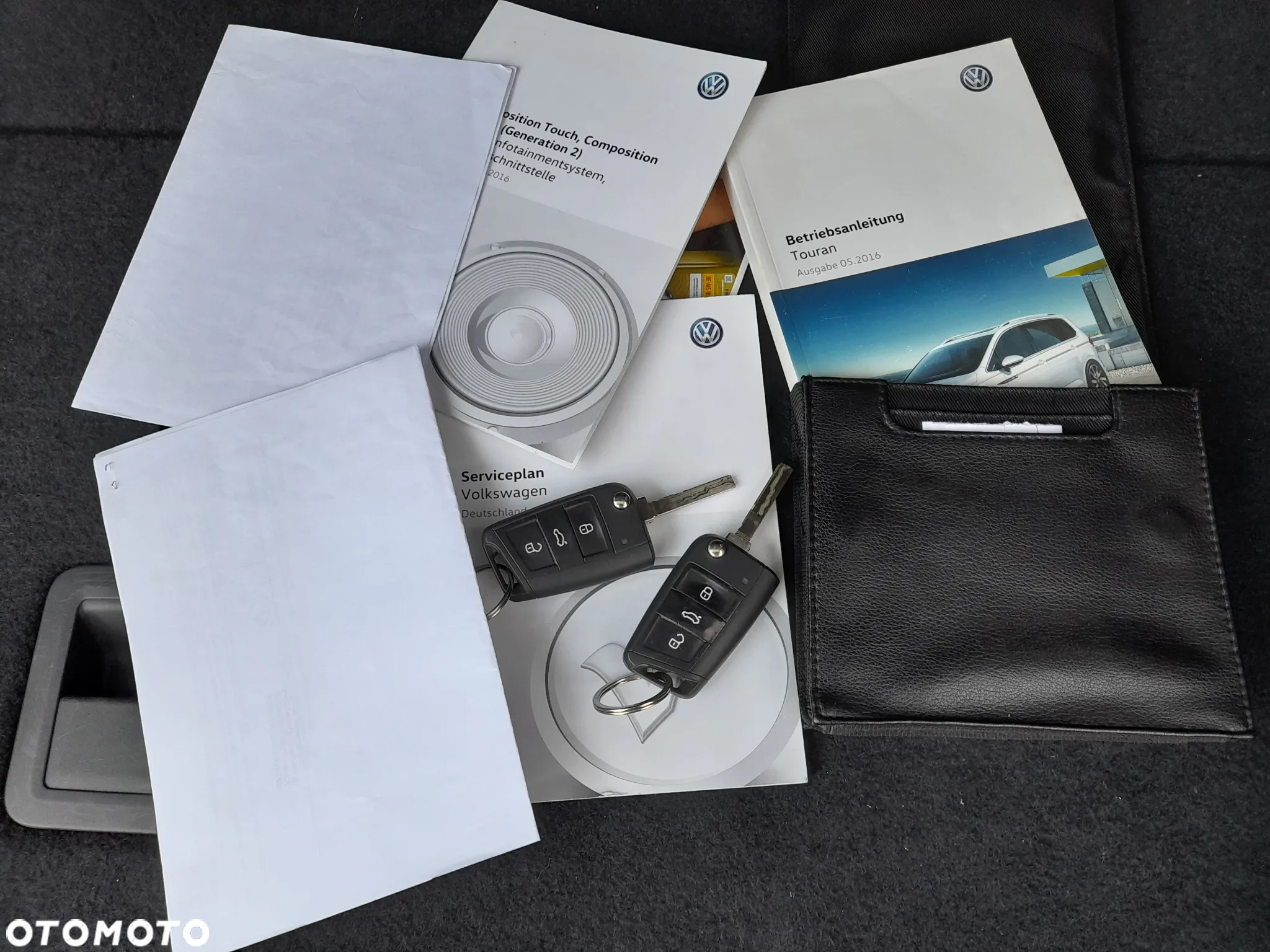 Volkswagen Touran - 16