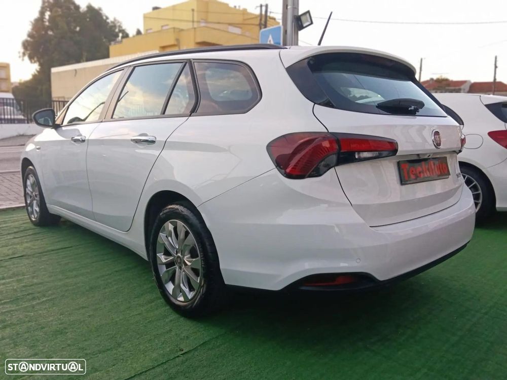 Fiat Tipo Station Wagon 1.3 M-Jet Lounge - 6