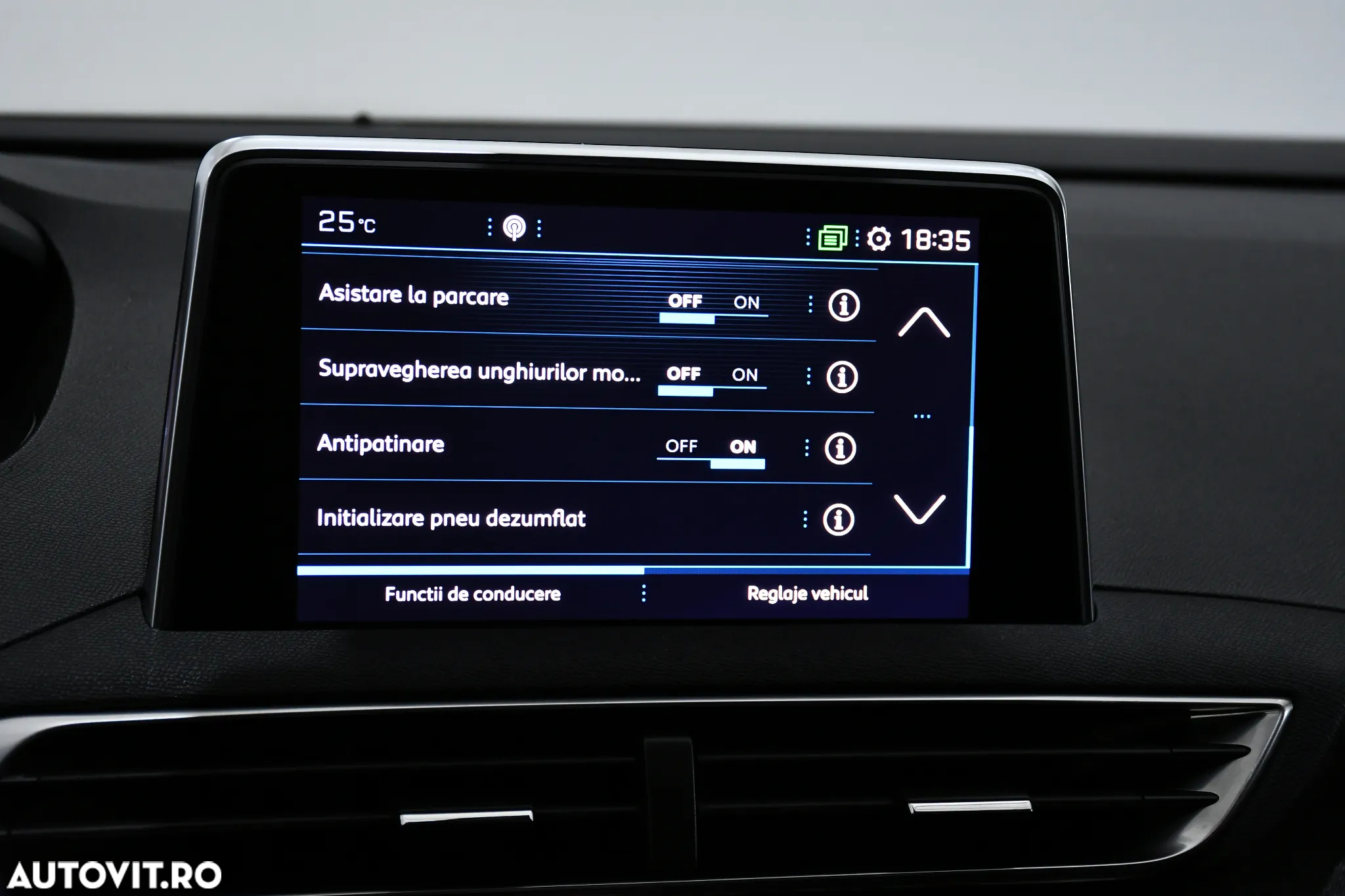 Peugeot 3008 1.2 PureTech 130 EAT8 GT - 26