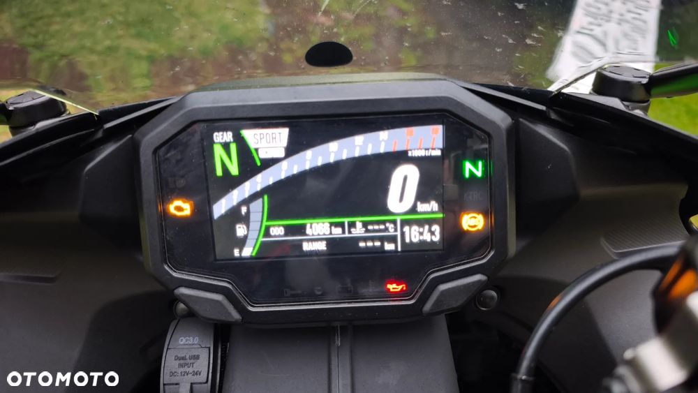 Kawasaki ZX - 22