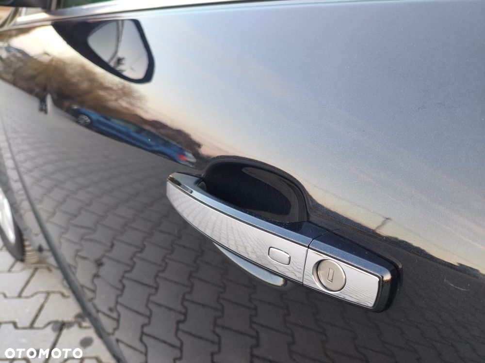 Opel Insignia 2.0 CDTI Cosmo ecoFLEX S&S - 10