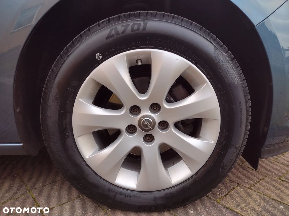 Opel Astra 1.4 Turbo Exklusiv - 27