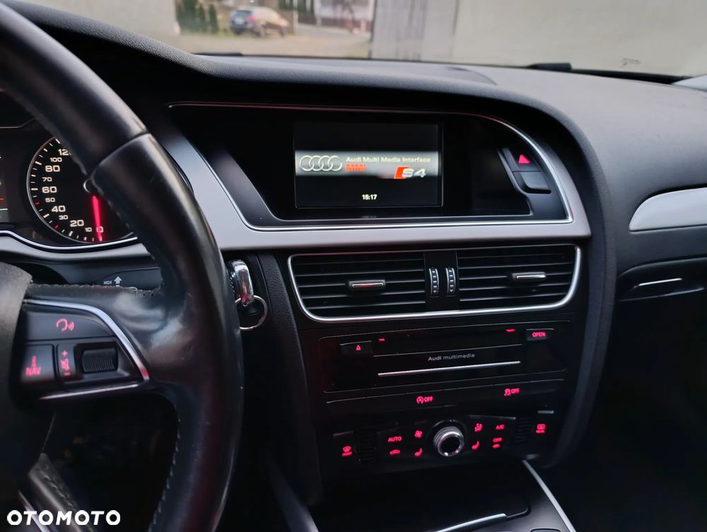 Audi A4 Avant 2.0 TDI S tronic - 17