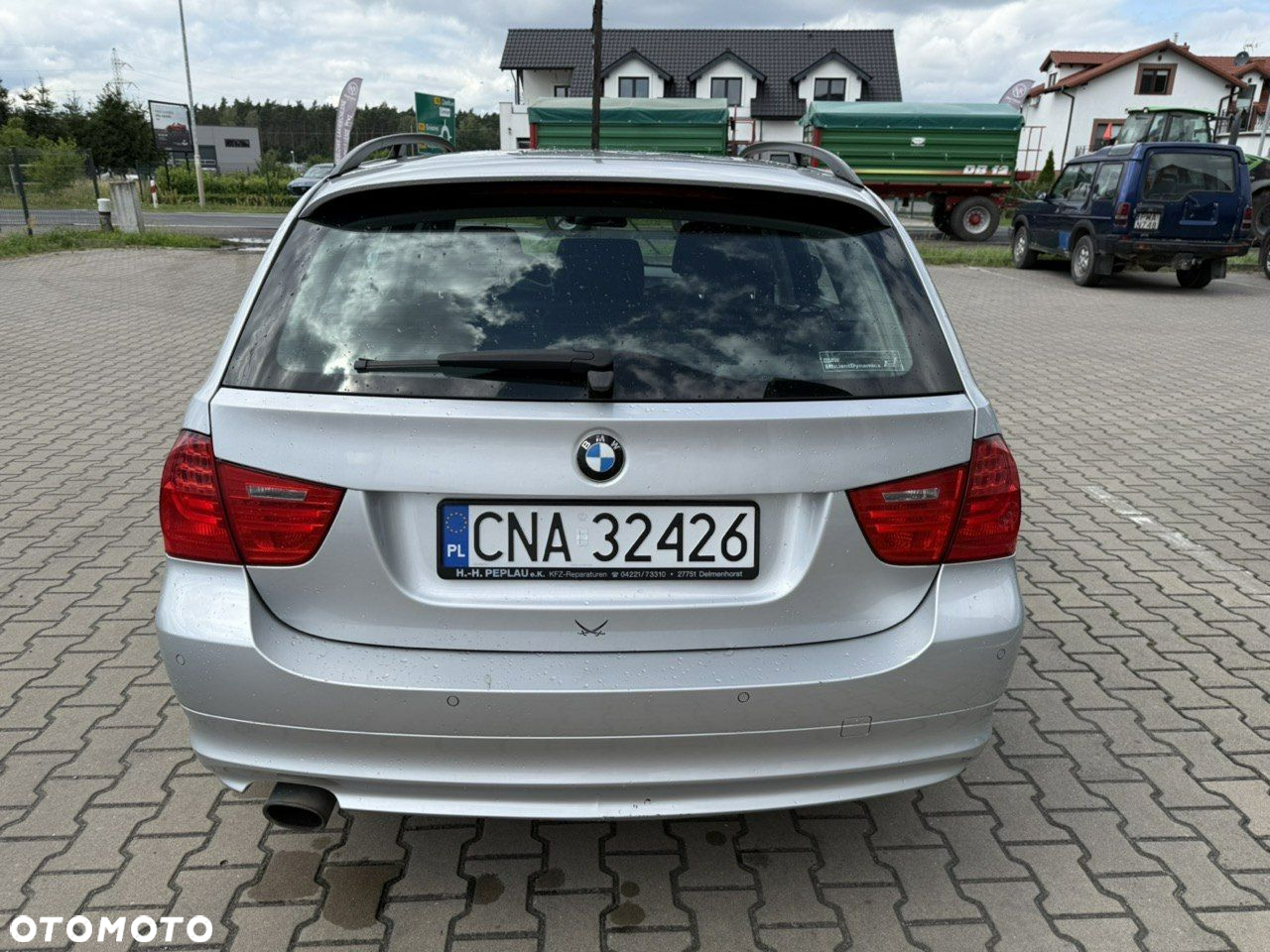 BMW Seria 3 318i Touring - 6