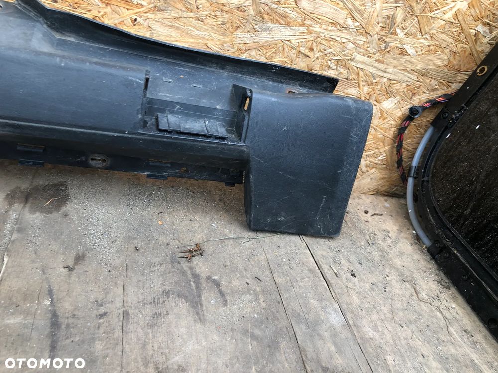 R258 . Listwa Progu Zewnętrzna Nakładka Progowa 3B0853855B Volkswagen Passat B5 - Wysyłka - 2