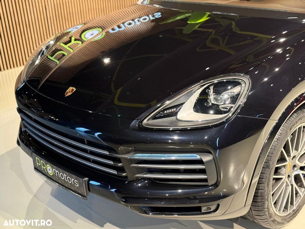 Porsche Cayenne - 18