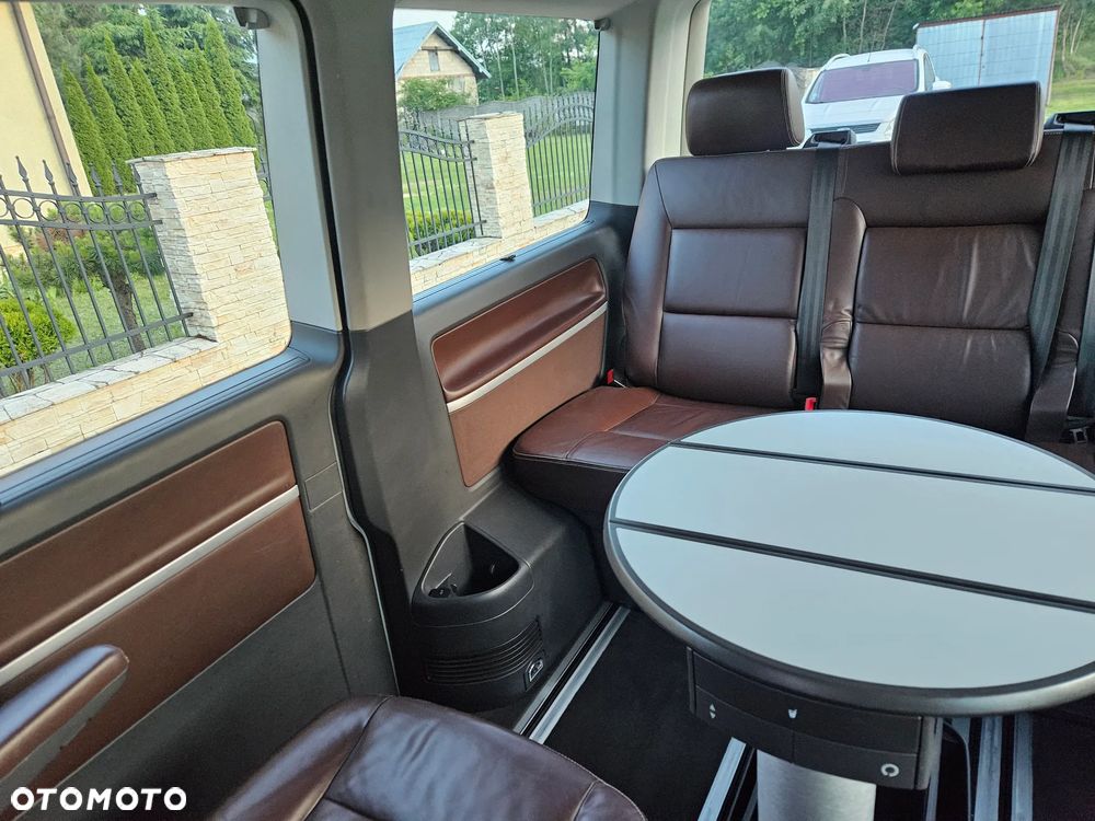 Volkswagen Multivan - 29