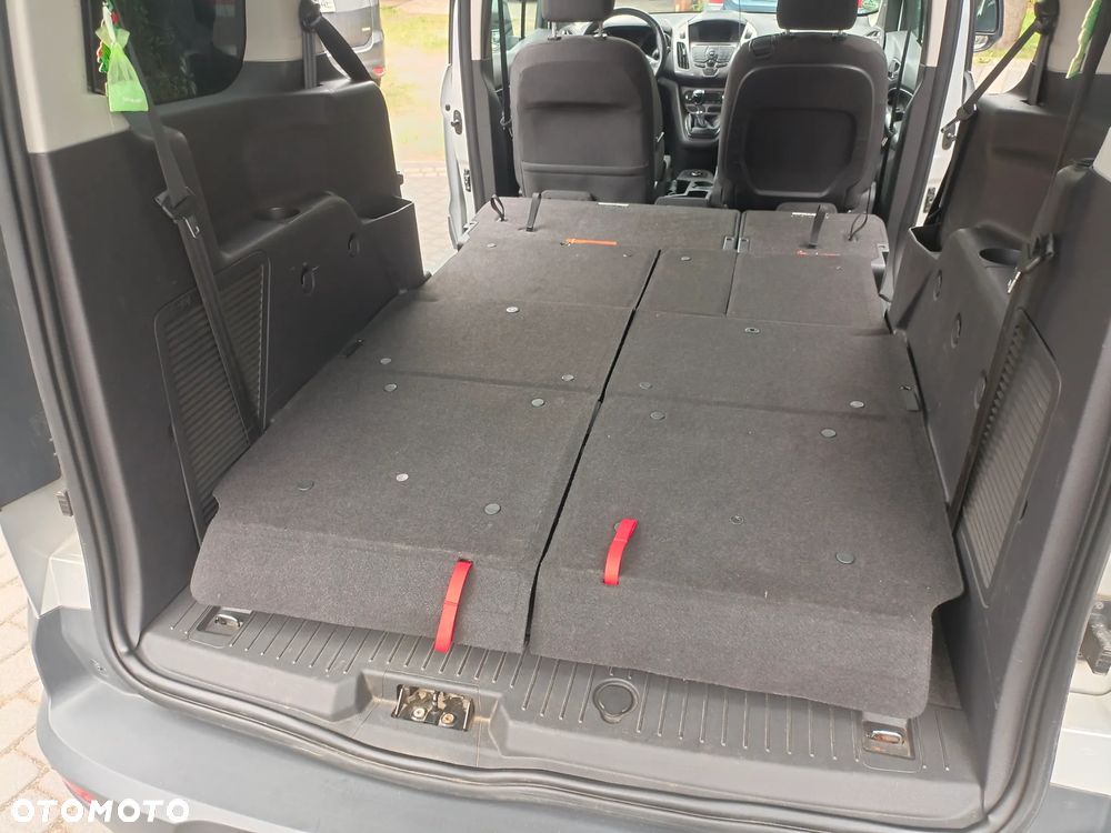 Ford Tourneo Connect Grand ver-grand-1-6-tdci-titanium - 24