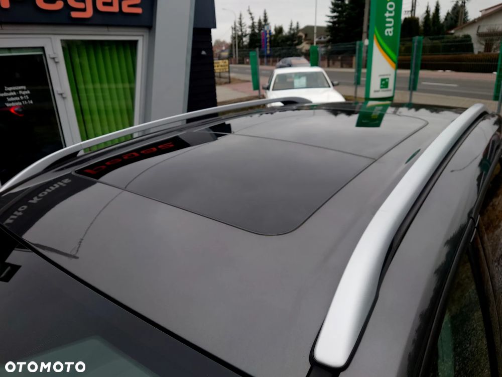 Ford Kuga 2.0 TDCi 2x4 Titanium - 9