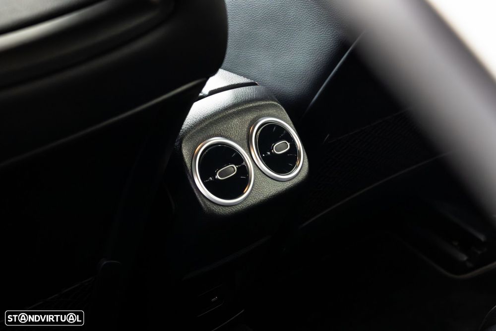 Mercedes-Benz CLA 200 d AMG Line Aut. - 28